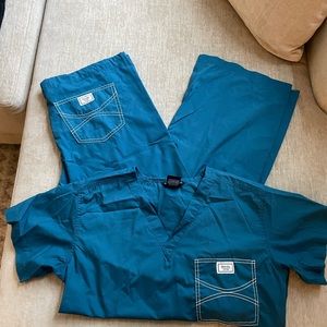 Blue Sky Caribbean Blue Scrub Set
